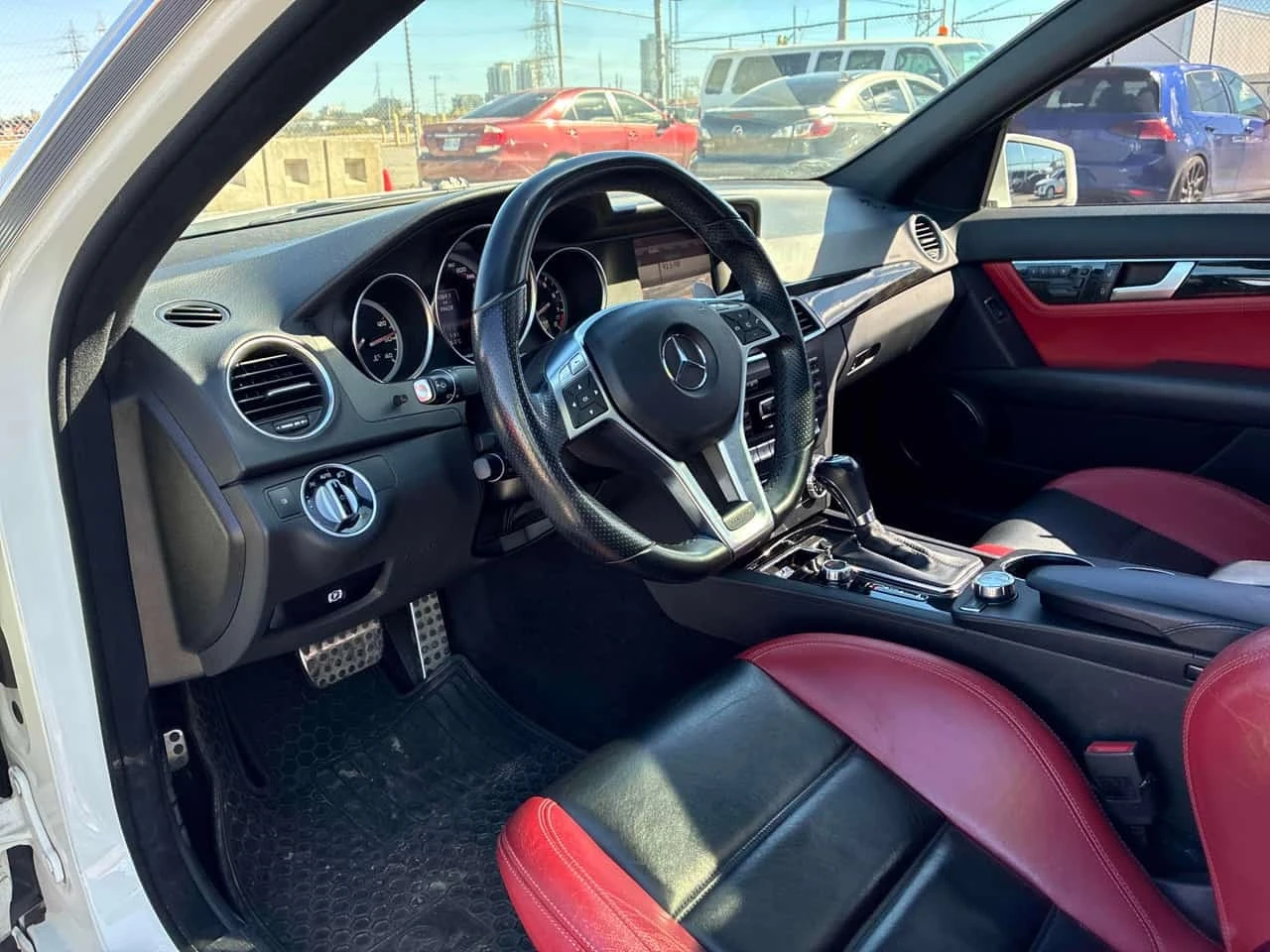 Mercedes-Benz C 63 AMG 4dr Sdn RWD * CARFAX * ���� * ��������������� *  | Mobile.bg � ����������� 9