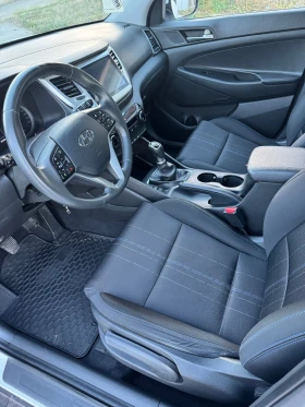 Hyundai Tucson 1.7CRDI Нави, Камера, снимка 9