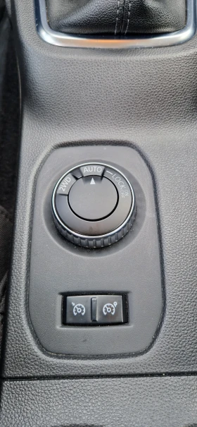 Dacia Duster 1.5 dci 116 кс 4х4, снимка 12