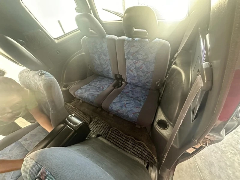 Toyota Rav4 газ клима, снимка 15 - Автомобили и джипове - 46512197