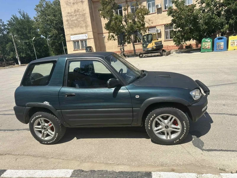 Toyota Rav4 газ клима, снимка 7 - Автомобили и джипове - 46512197