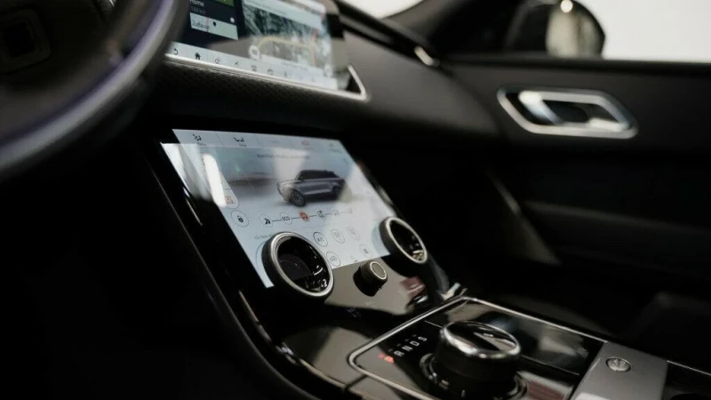 Land Rover Range Rover Velar 3.0D 300кс 2019г. HSE 4x4, снимка 10 - Автомобили и джипове - 51552780