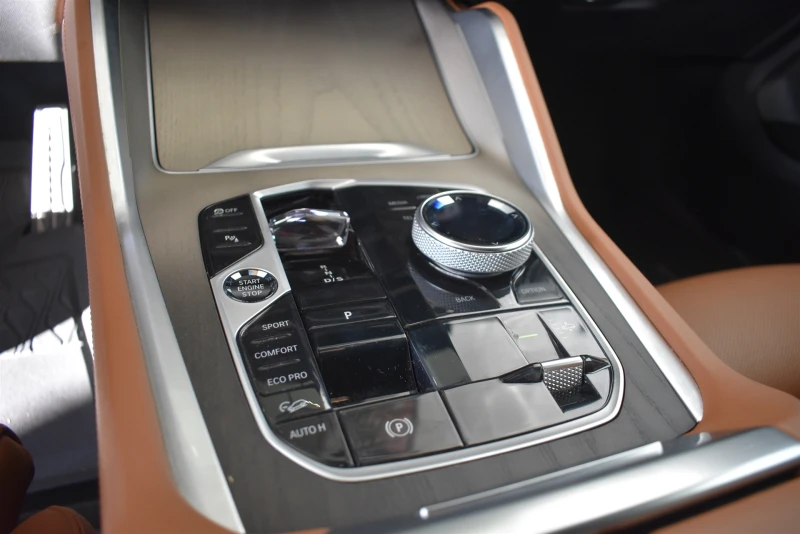 BMW X6 xDrive40i, снимка 8 - Автомобили и джипове - 51765815