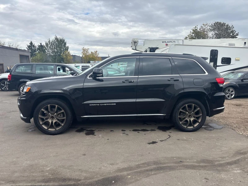Jeep Grand cherokee Summit* 5.7 HEMI* FULL* Distr* Harman* Обдух* Пано, снимка 3 - Автомобили и джипове - 52440096