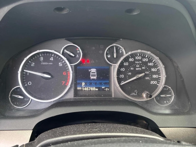 Toyota Tundra * SR5 * CARFAX * БЕЗ ПЪРВОНАЧАЛНА ВНОСКА, снимка 8 - Автомобили и джипове - 52825377