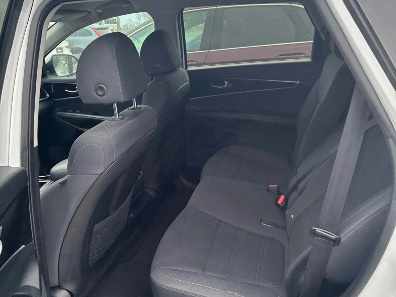 Kia Sorento AWD CARFAX АВТО КРЕДИТ , снимка 9 - Автомобили и джипове - 52835865