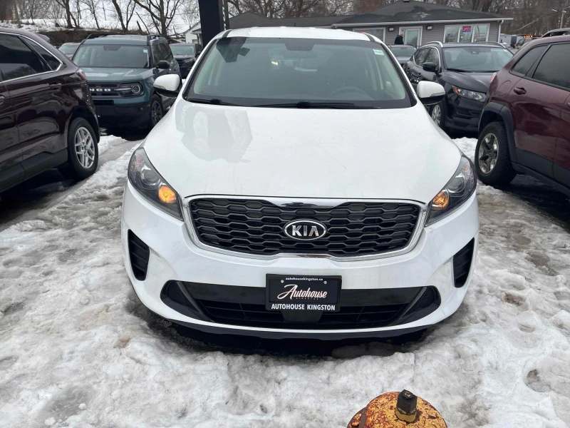 Kia Sorento AWD CARFAX АВТО КРЕДИТ , снимка 3 - Автомобили и джипове - 52835865