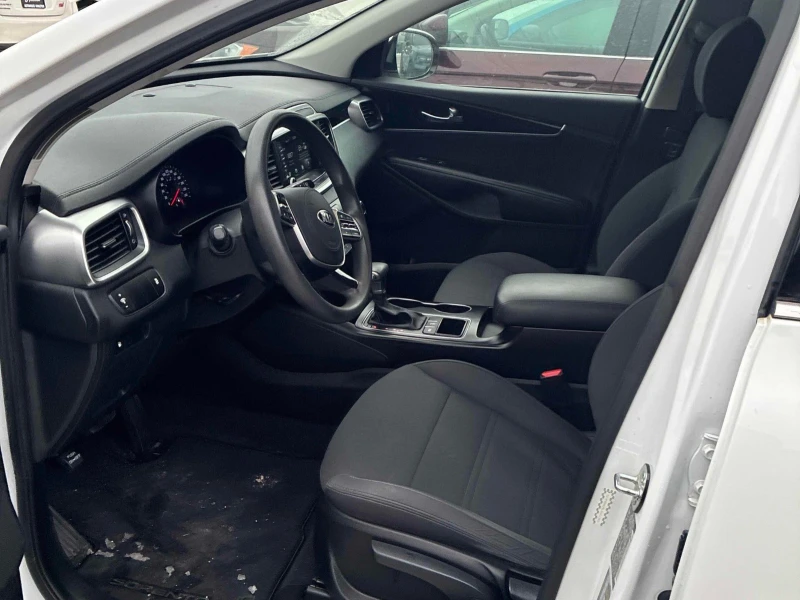 Kia Sorento AWD CARFAX АВТО КРЕДИТ , снимка 6 - Автомобили и джипове - 52835865