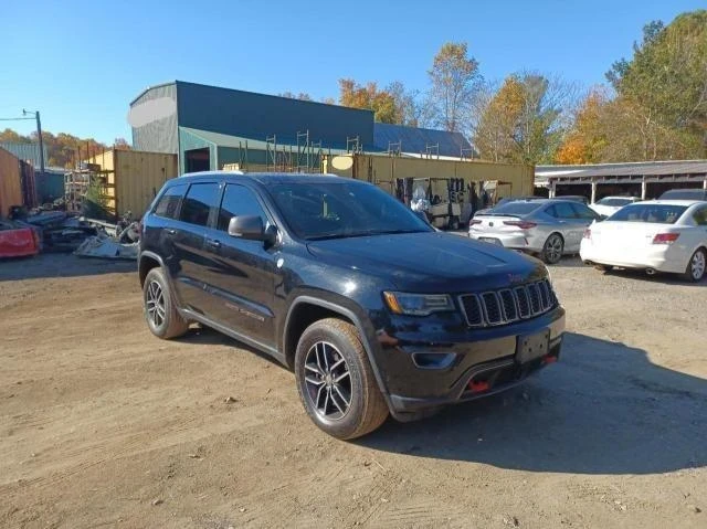 Jeep Grand cherokee 2017* 5.7* TRAILHAWK* Камера* Дистроник* Алкантара, снимка 1 - Автомобили и джипове - 47788273