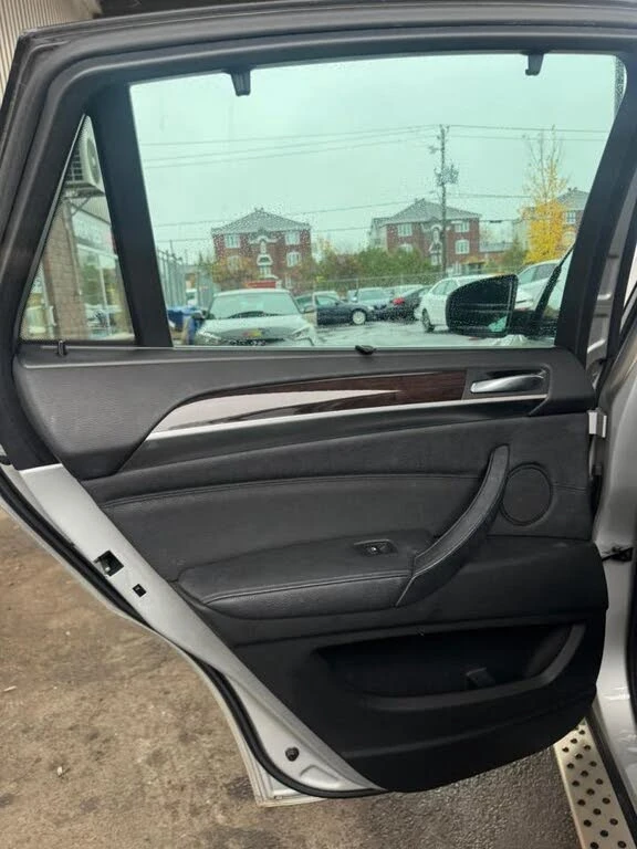 BMW X6 xDrive35i* АвтоКредит* (ЦЕНА ДО БГ), снимка 15 - Автомобили и джипове - 53179506