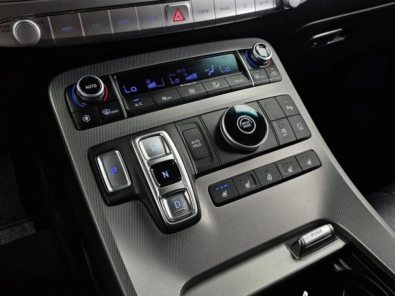 Hyundai Palisade 3.8 Automatic, снимка 12 - Автомобили и джипове - 55655820