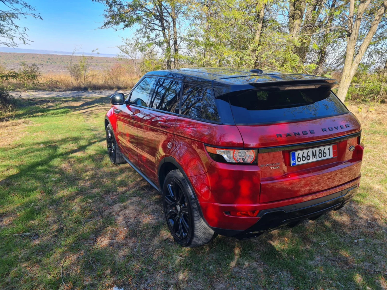 Land Rover Range Rover Evoque 2.2 TD4 AWD - изображение 8