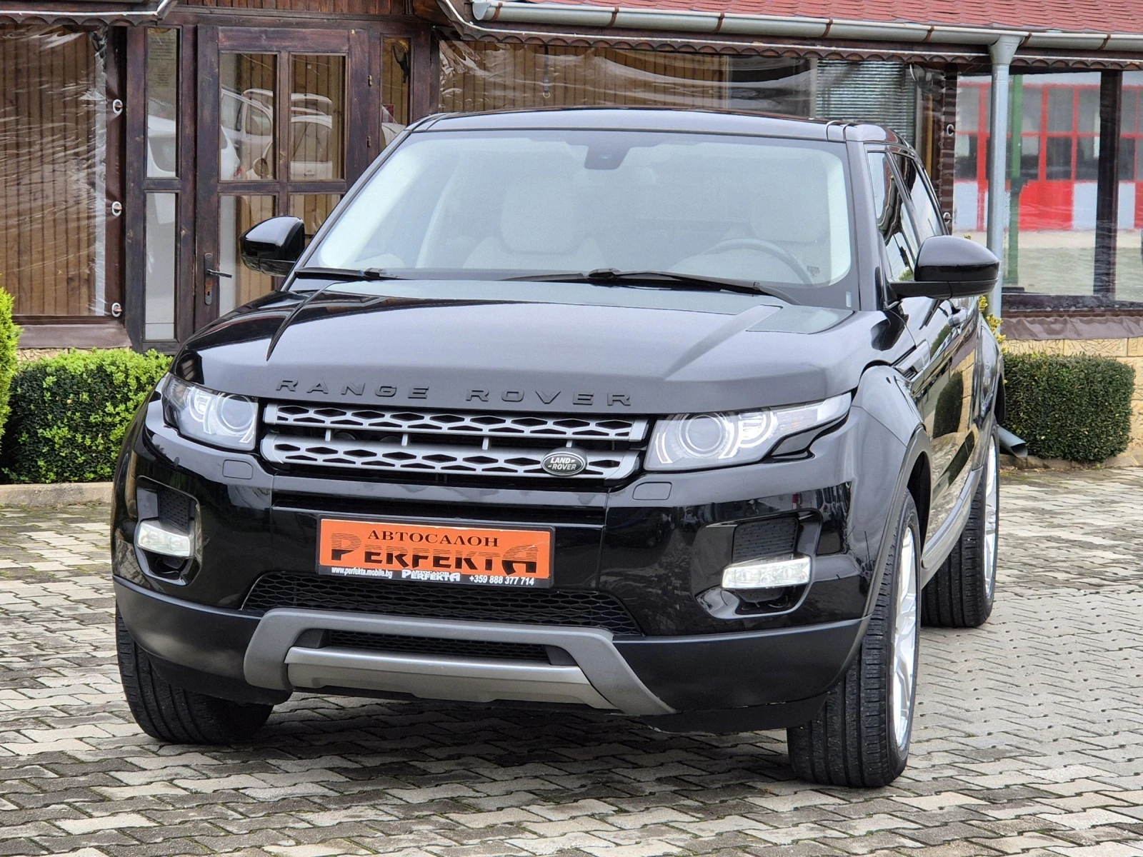 Land Rover Range Rover Evoque 2.2 дизел 150к.с. - изображение 3