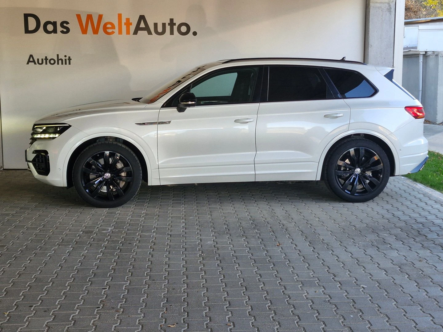 VW Touareg V8 TDI BMT 4MOTION - изображение 3