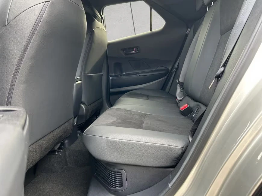 Toyota C-HR 2.0HEV/197HP/GR-SPORT/4X4/360/ACC/317z | Mobile.bg � ����������� 12