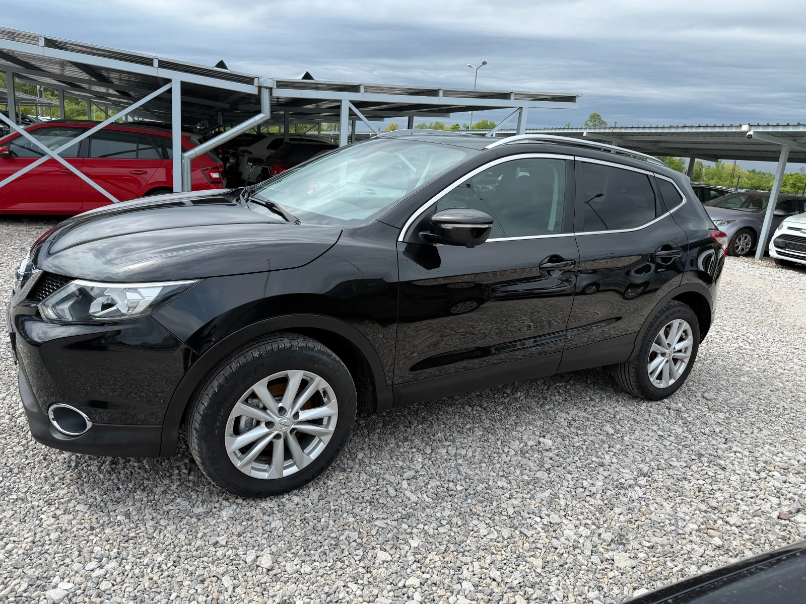 Nissan Qashqai 1, 6 DCI 4X4 !! КОЖА !! ПАНОРАМА !! , снимка 2 - Автомобили и джипове - 54374085