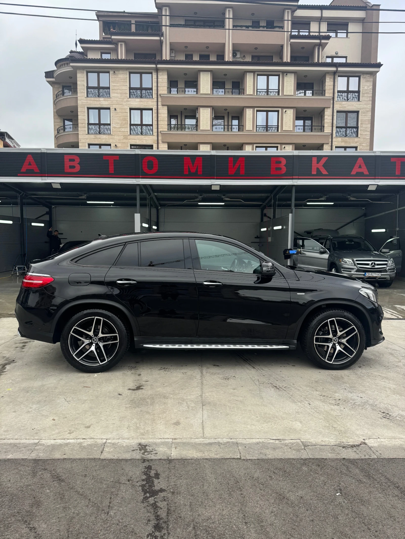 Mercedes-Benz GLE 350 350 Pano OrangeArt Edition, снимка 5 - Автомобили и джипове - 54807090
