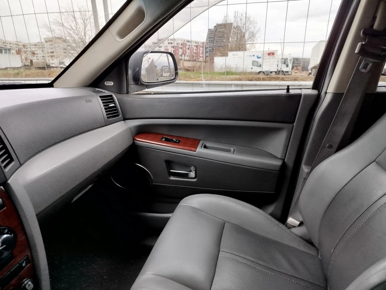 Jeep Grand cherokee 3.0 crd, снимка 7 - Автомобили и джипове - 55072082
