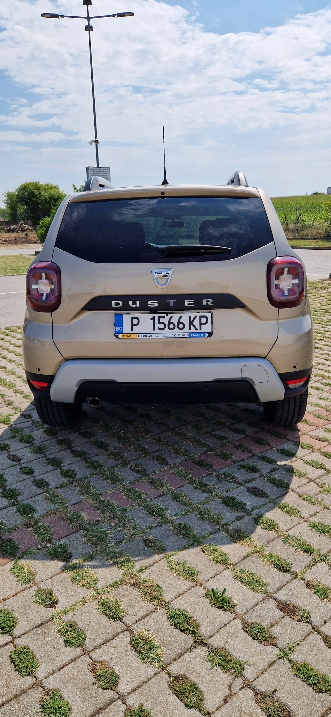 Dacia Duster 1.5 dci 116 кс 4х4, снимка 3 - Автомобили и джипове - 55322097