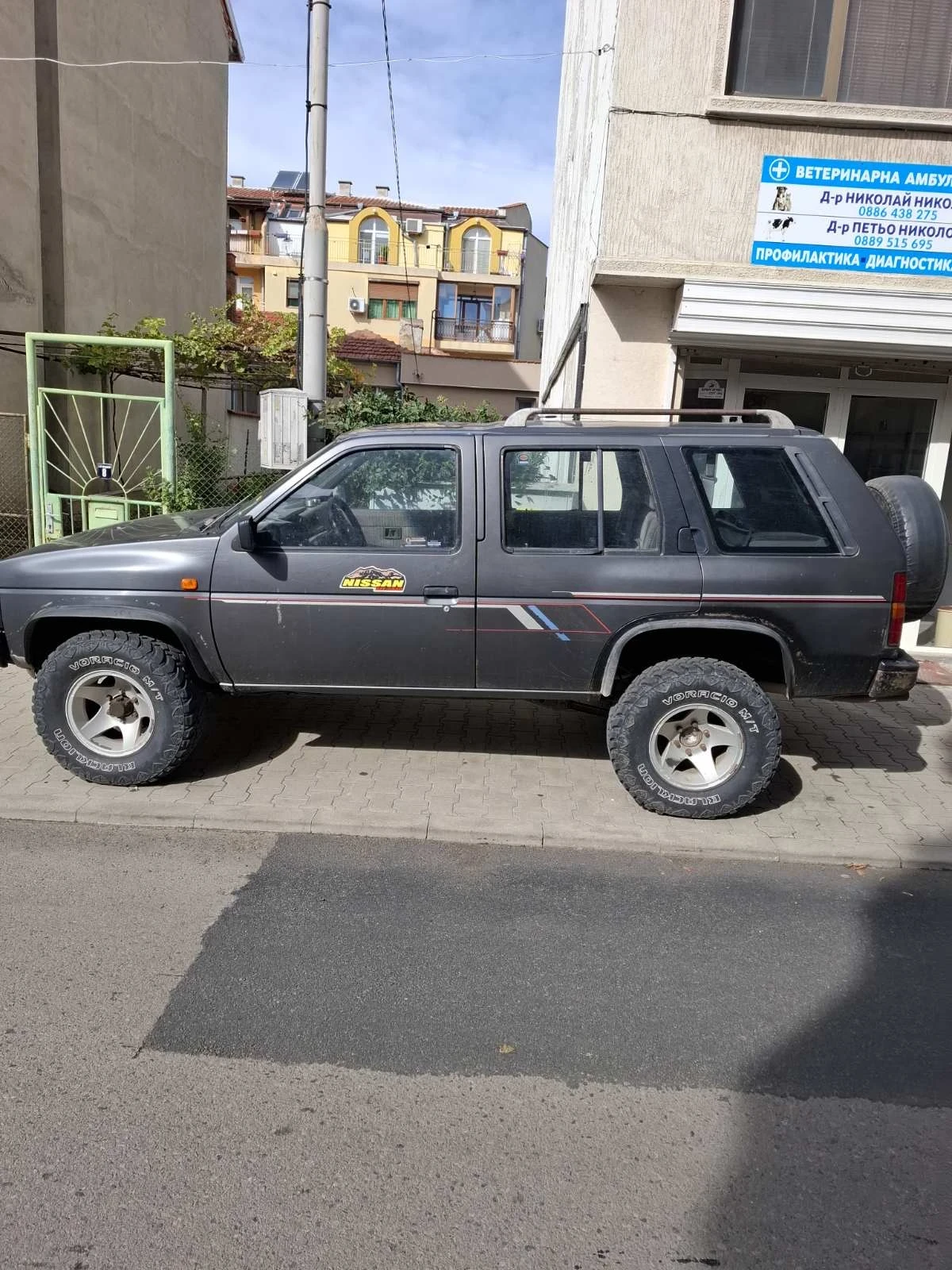 Nissan Terrano, снимка 2 - Автомобили и джипове - 56714238