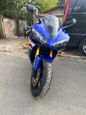  Yamaha YZF-R1