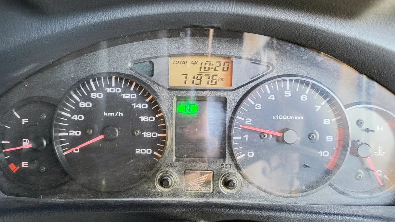 Honda Deauville, снимка 3 - Мотоциклети и мототехника - 51008441