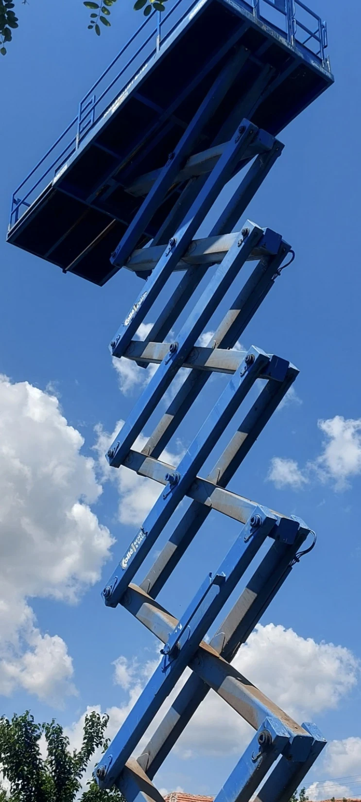 Автовишка Друга марка Holland lift b195dl25 , снимка 4 - Индустриална техника - 54728326