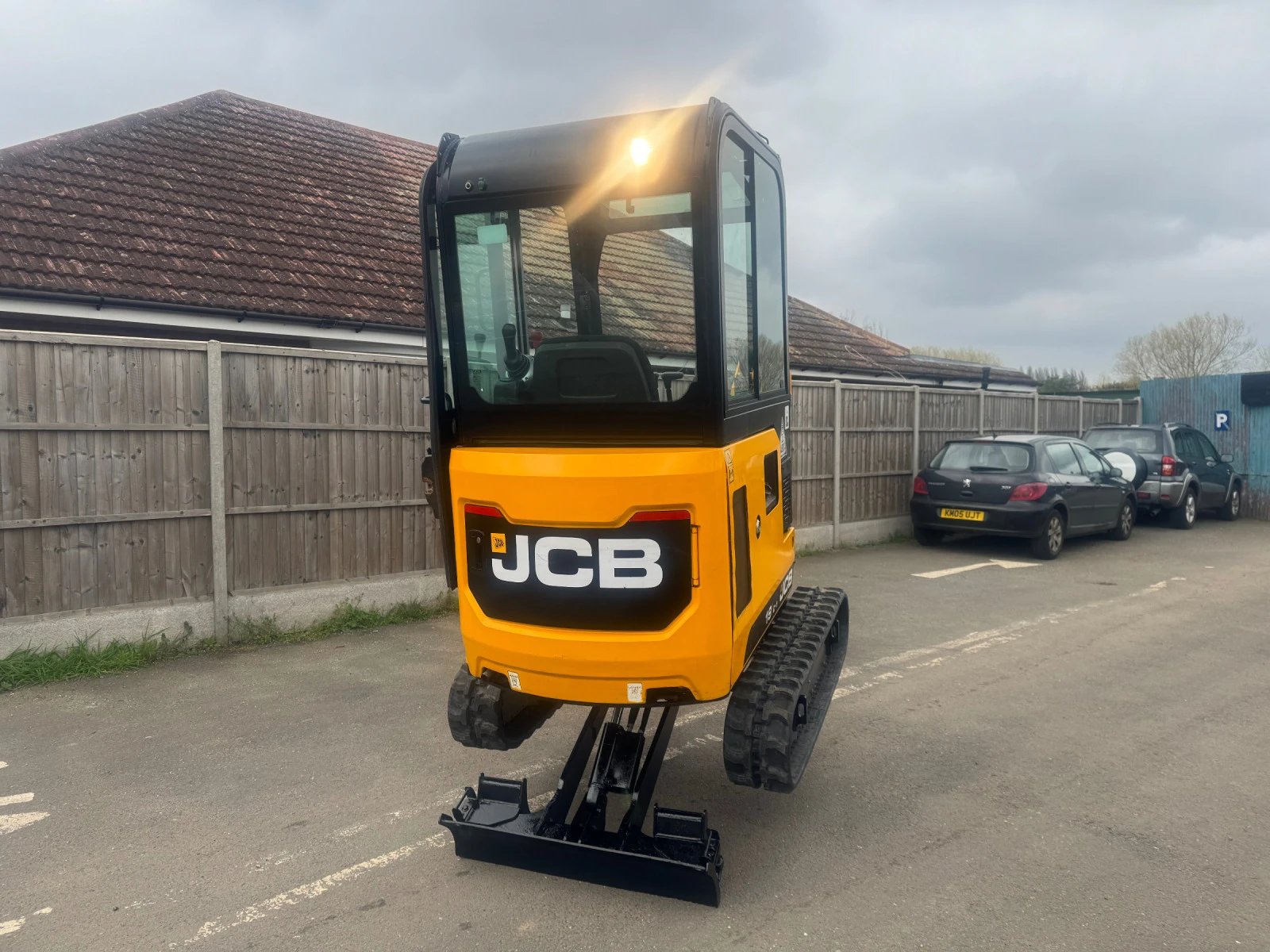 Багер JCB 1.9-C1 - изображение 10