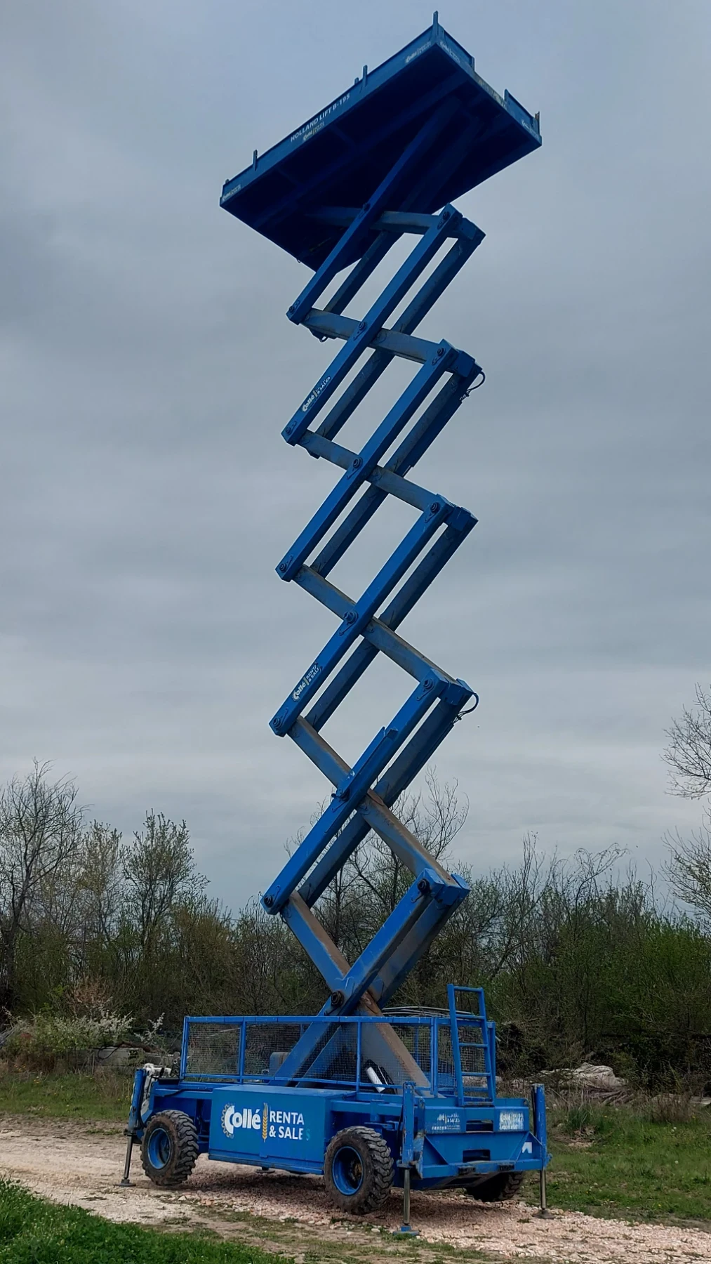 Автовишка Друга марка Holland lift b195dl25 