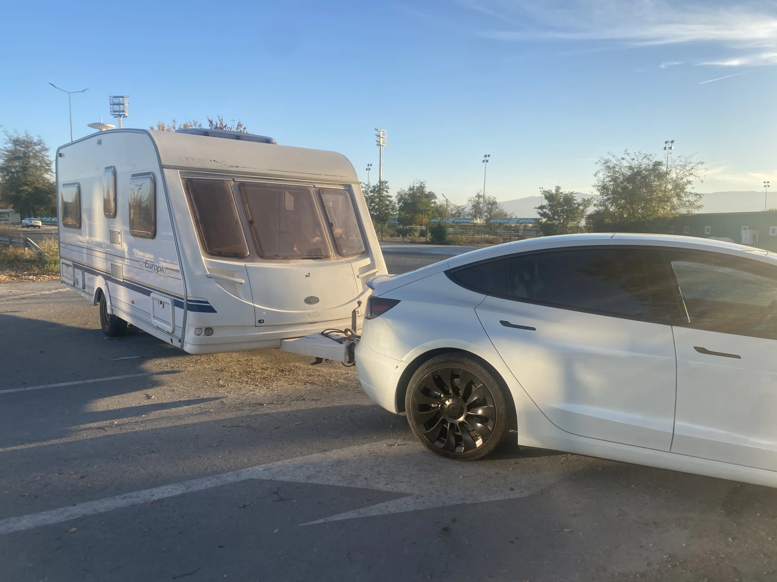 Каравана Swift sterling 490, снимка 15 - Каравани и кемпери - 55780899