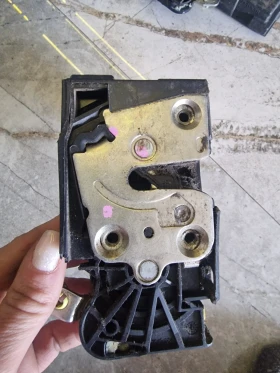 ����� �� �������� �� 825033585RF ����� �� ����� ���� ����� DACIA SANDERO II