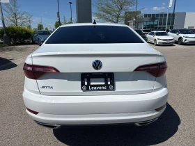 VW Jetta КОЖА, ПОДРЕВ, НАВИ, СЕРВИЗНА ИСТОРИЯ, ЦЕНА ДО БГ, снимка 6