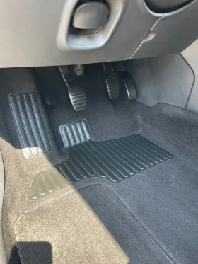 Renault Megane Задна камера Видео заснемане климатик - 1300 € / 2542.58 лв. - 80486920 6