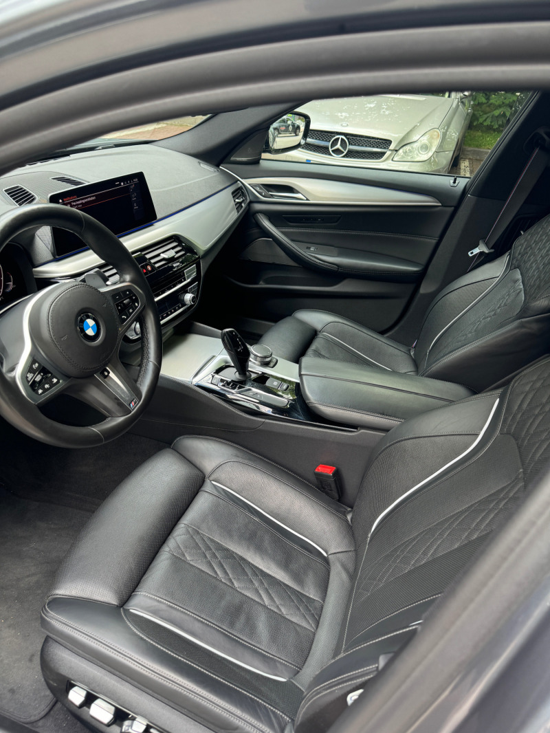 BMW 550 M550i, снимка 17 - Автомобили и джипове - 46456715