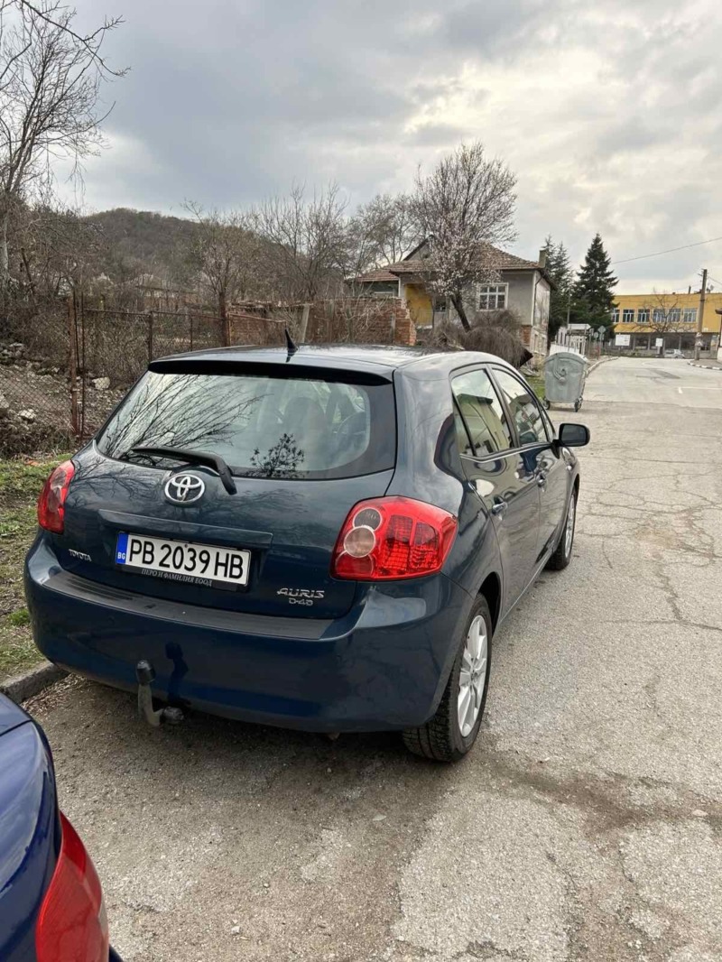 Toyota Auris 2.0 126hp, снимка 5 - Автомобили и джипове - 47059643