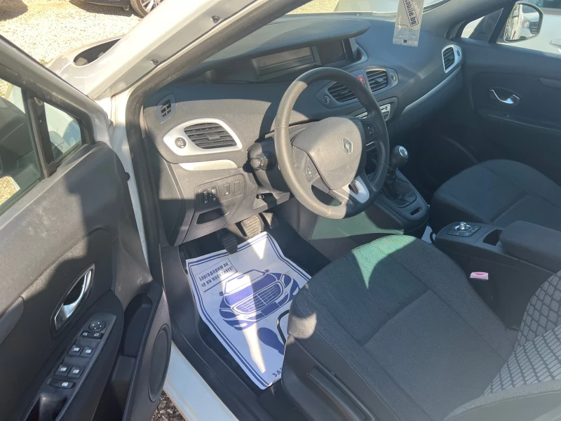 Renault Grand scenic 1.5DCi, 6+ 1, снимка 9 - Автомобили и джипове - 47371283