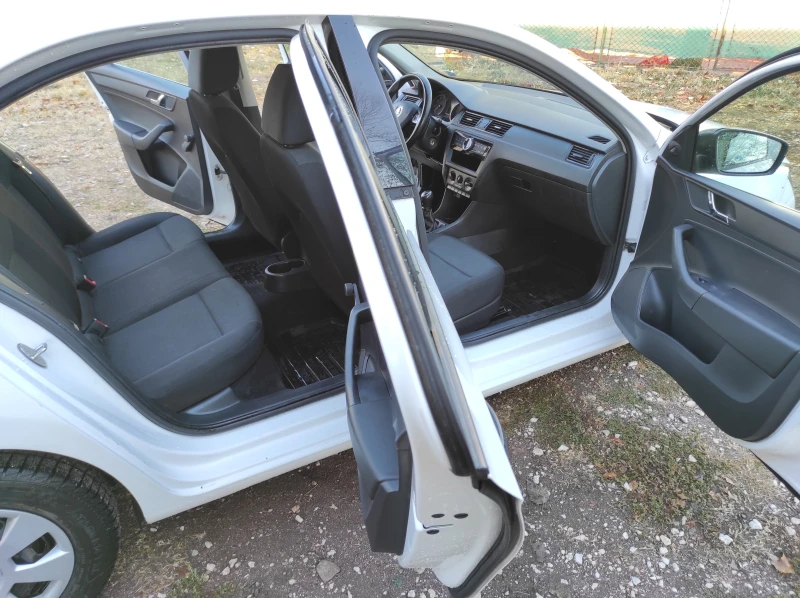 Skoda Rapid 1.2 ГАЗ* клима* , снимка 12 - Автомобили и джипове - 48411199