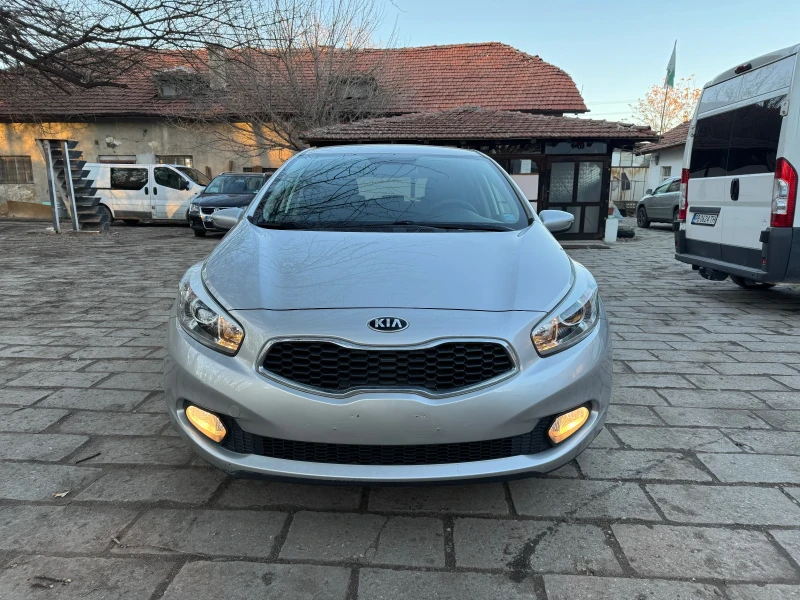 Kia Ceed 1.4i 100кс 134х.км 6-ск.LPG.2015г.2-ключа.Парктр, снимка 6 - Автомобили и джипове - 48825863