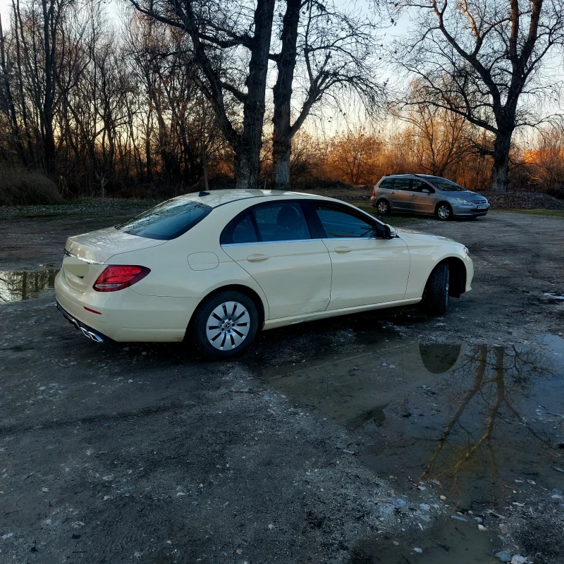 Mercedes-Benz E 200, снимка 4 - Автомобили и джипове - 49456623