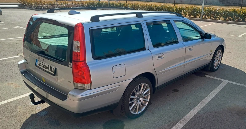 Volvo V70, снимка 6 - Автомобили и джипове - 49416706