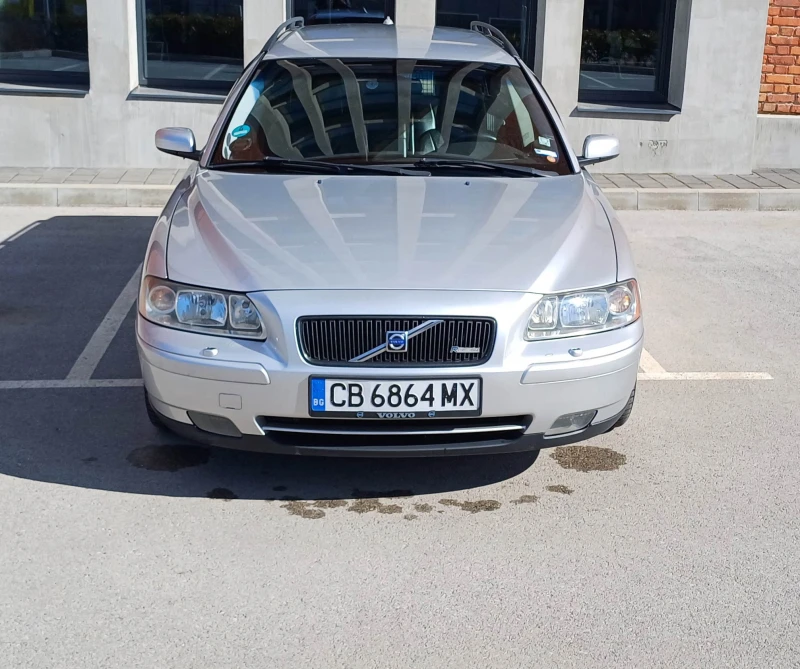 Volvo V70, снимка 2 - Автомобили и джипове - 49416706