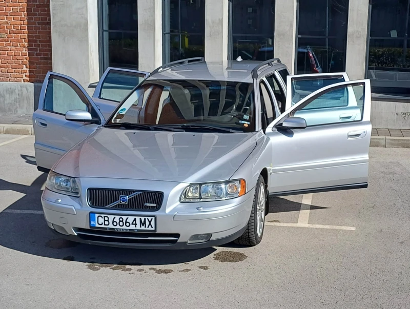 Volvo V70, снимка 8 - Автомобили и джипове - 49416706