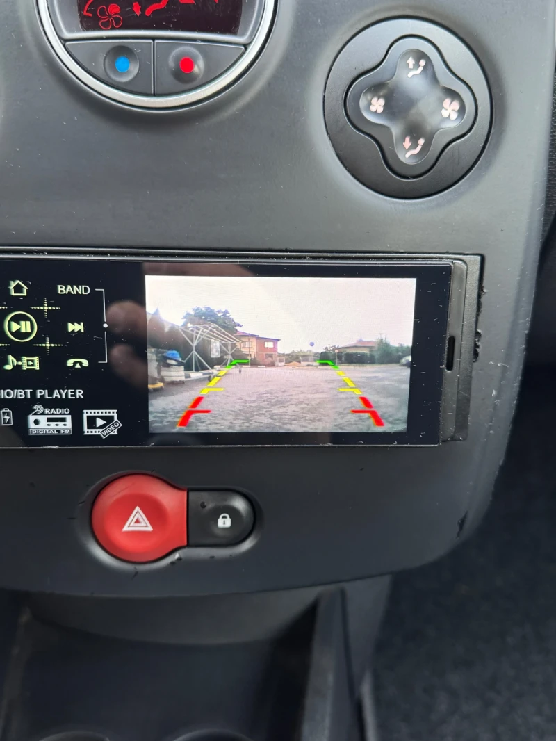 Renault Clio 1.6i, снимка 10 - Автомобили и джипове - 52528723