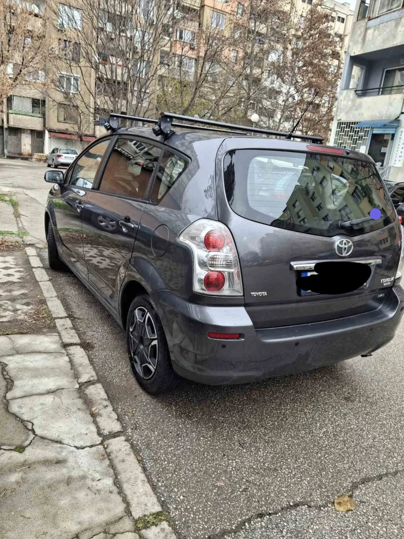 Toyota Corolla verso Фейслифт , снимка 3 - Автомобили и джипове - 52578594