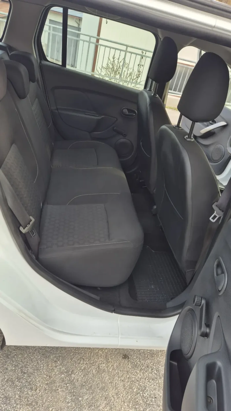 Dacia Logan 1.5 DCI, снимка 10 - Автомобили и джипове - 53029998