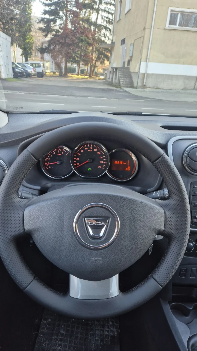 Dacia Logan 1.5 DCI, снимка 11 - Автомобили и джипове - 53029998