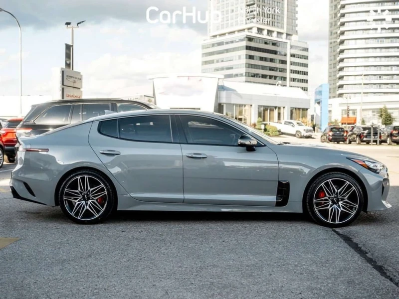 Kia Stinger * GT2 * CARFAX * БЕЗ ПЪРВОНАЧАЛНА ВНОСКА, снимка 3 - Автомобили и джипове - 53163512