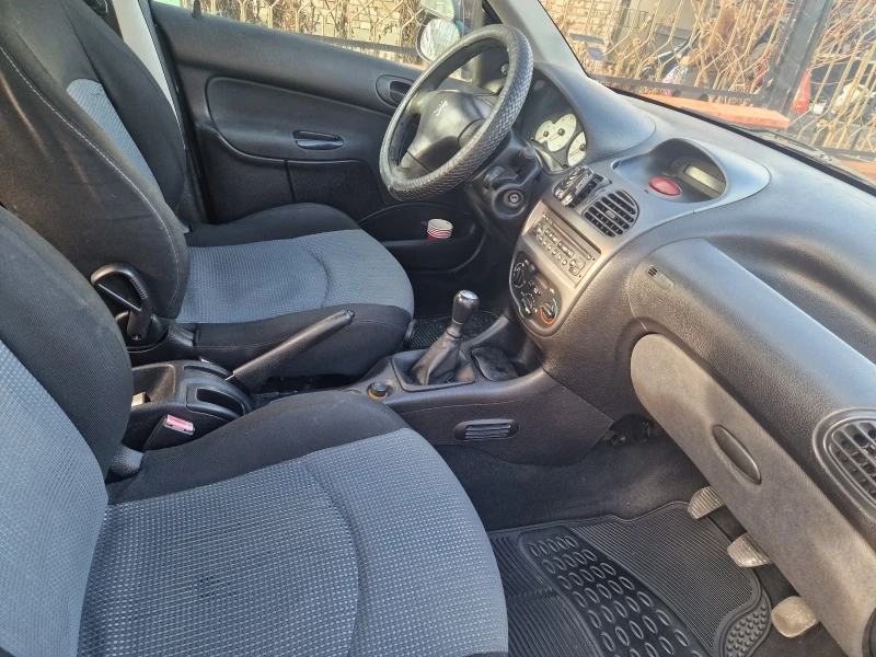 Peugeot 206 1.4 HDI, снимка 9 - Автомобили и джипове - 53478258