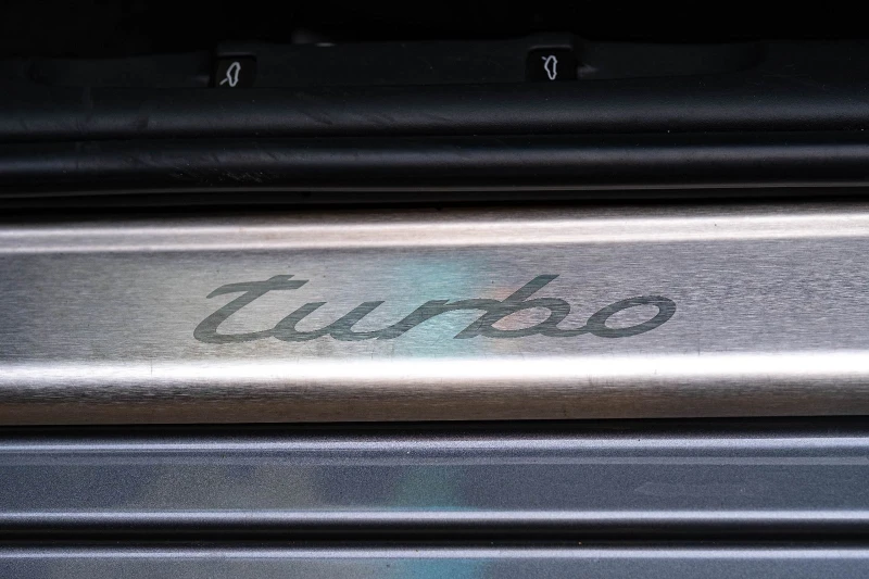 Porsche 911 turbo, снимка 17 - Автомобили и джипове - 53499665