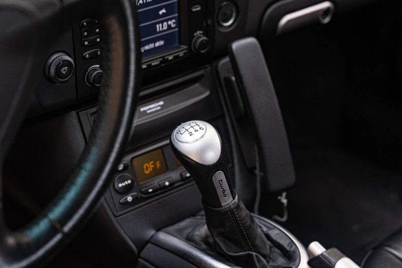 Porsche 911 turbo, снимка 12 - Автомобили и джипове - 53499665